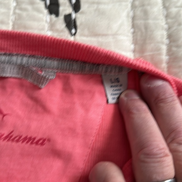Tommy Bahama crew neck sweatshirt. Excellent condition. Rarely worn - Picture 3 of 5